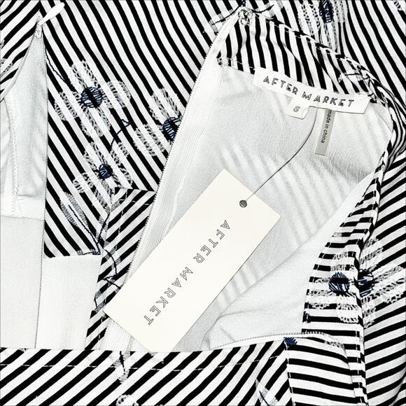 After Market White Black Stripe &Daisy Print Sleeveless High Neck Romper SzS NWT - Picture 16 of 16